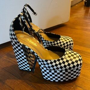 Black & White Checkered Platform Pumps